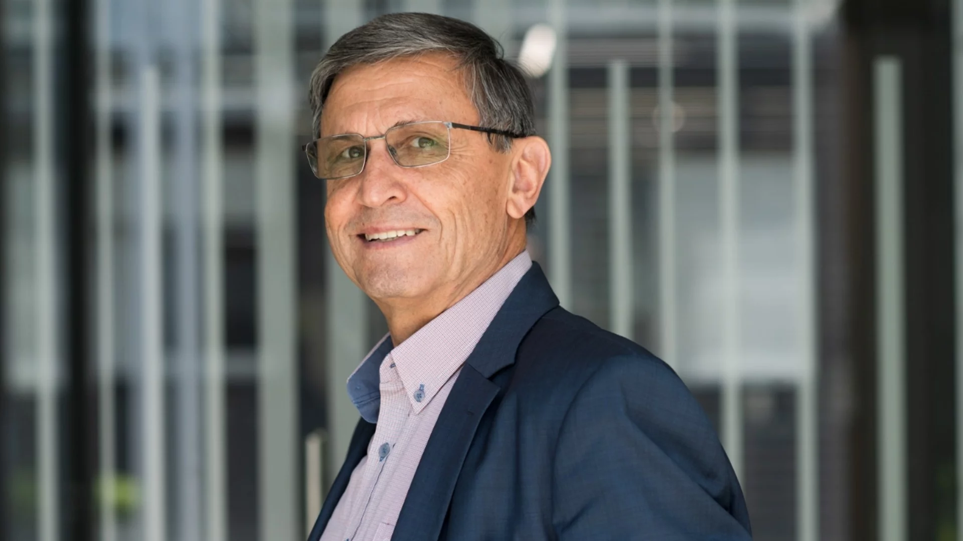 Регулаторният картел след  спирането на „ДаллБогг“ отприщи ценови шок в застраховането