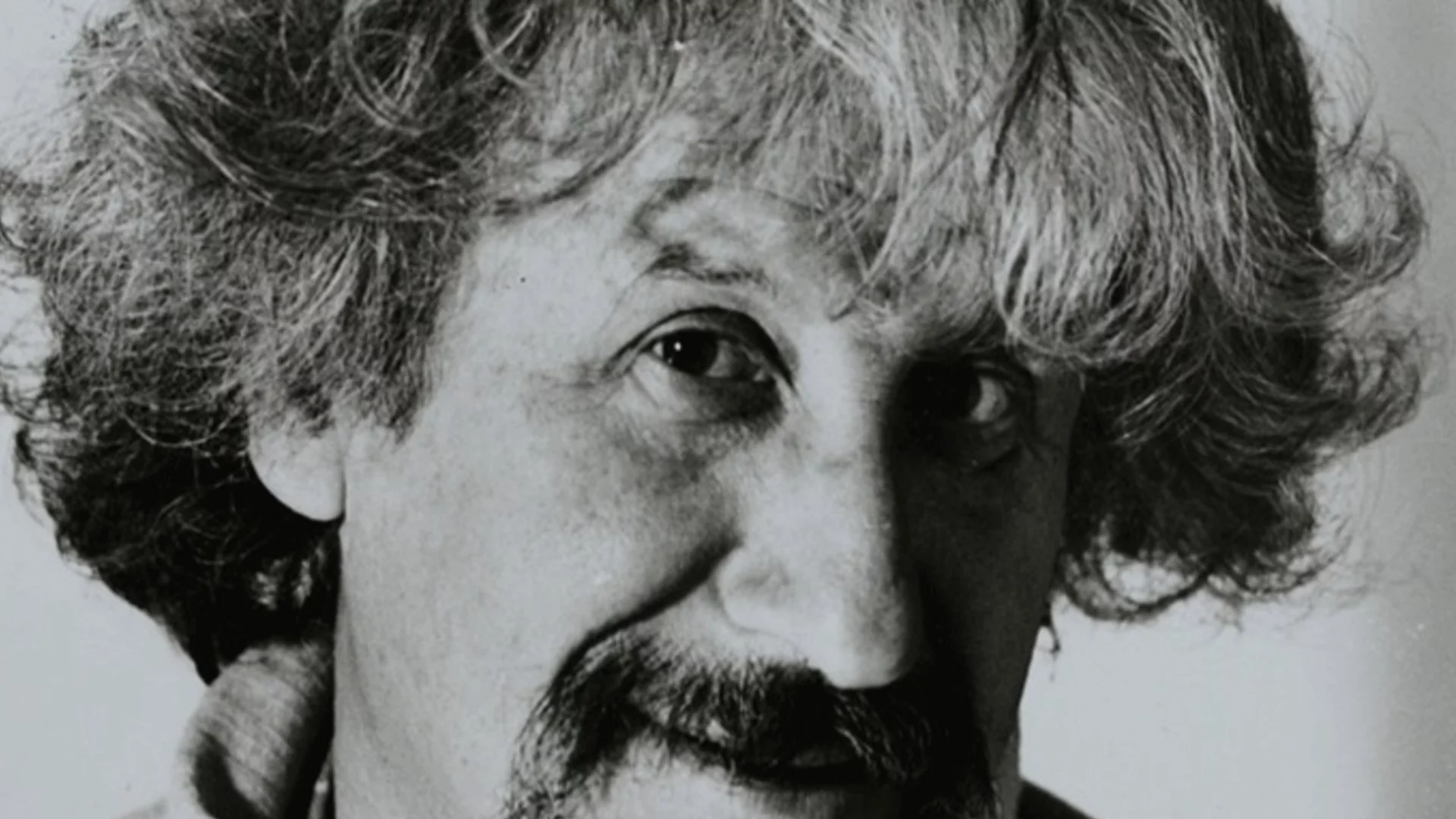 Стихотворение на деня, 30 април, от Радой Ралин