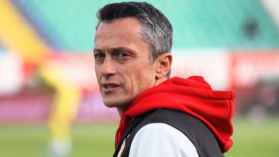 Христо Янев не наведе глава и каза на феновете на ЦСКА тежката истината за клуба