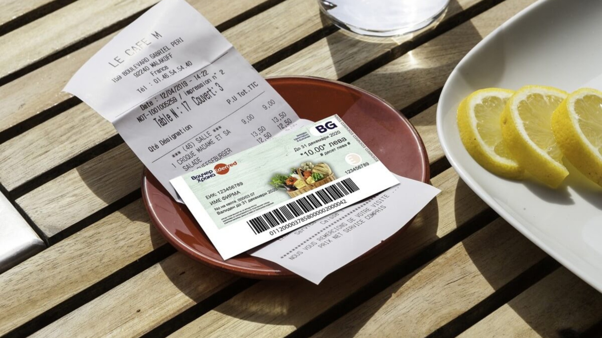 Предупреждение: Близо милион служители може да останат без ваучери за храна от есента