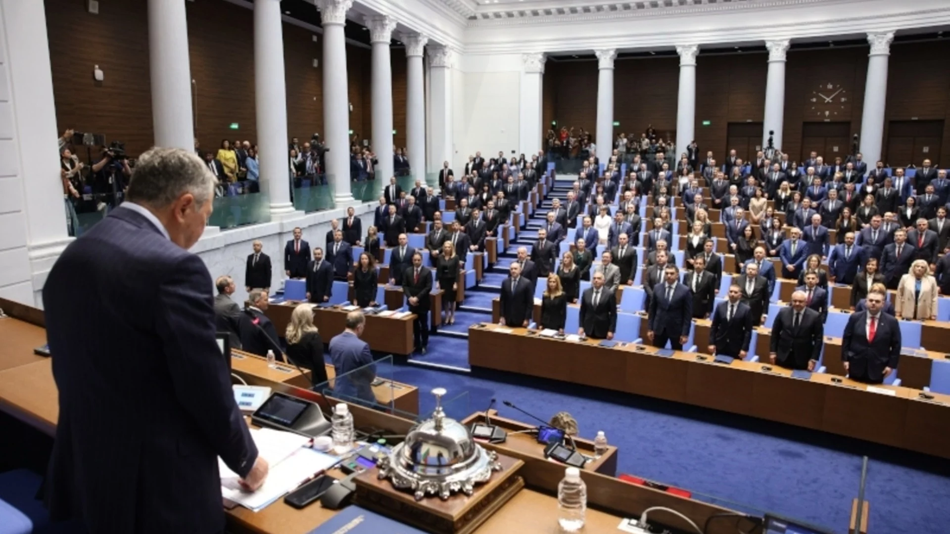 Политическите речи очертаха пътя на 52-рия парламент: Рязко скъсване с предишния управленски модел (ОБЗОР)