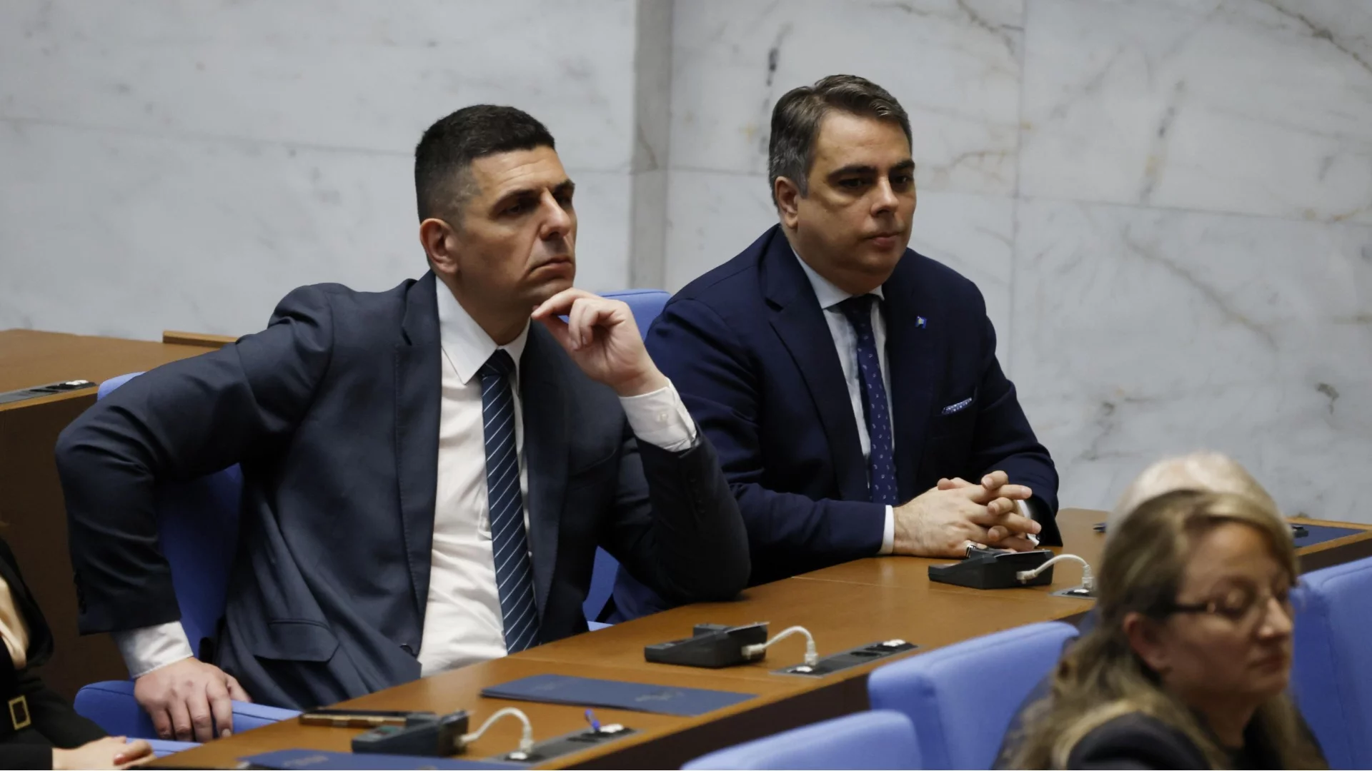 Кипи опозиционен труд: Рекорден брой законопроекти са внесени още в първия ден от новия парламент