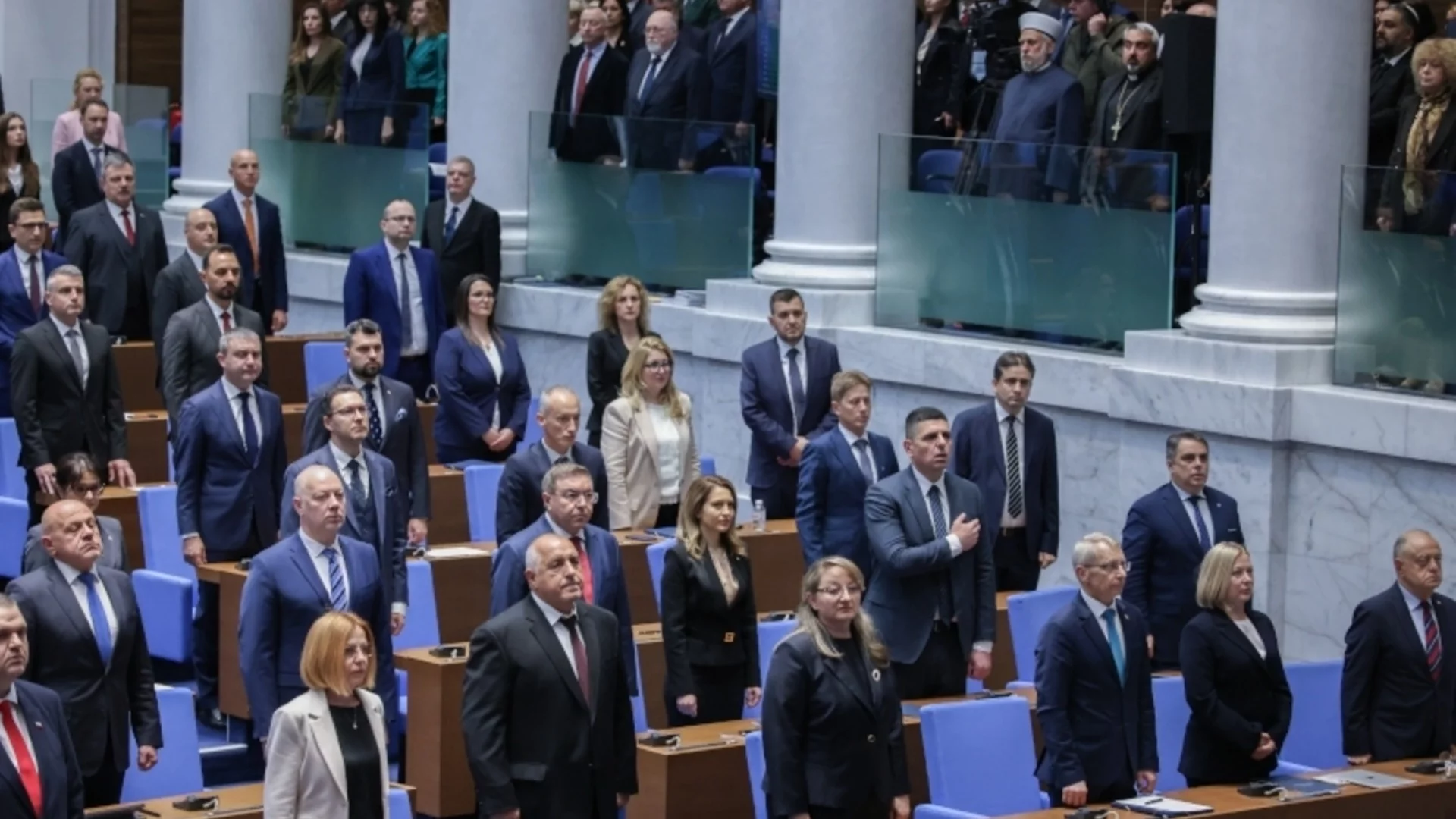 Повече юристи, отколкото икономисти: Професиите в Народното събрание