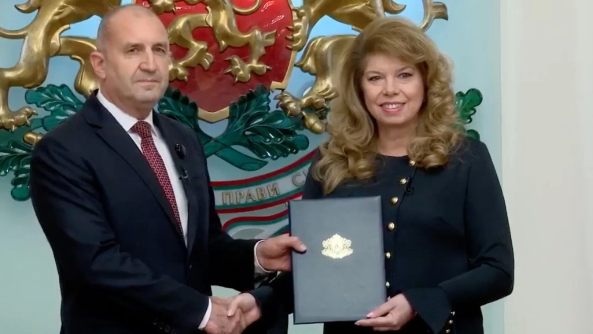 Радев върна готова папката на Йотова: Вижте пълен списък на министрите (ВИДЕО)