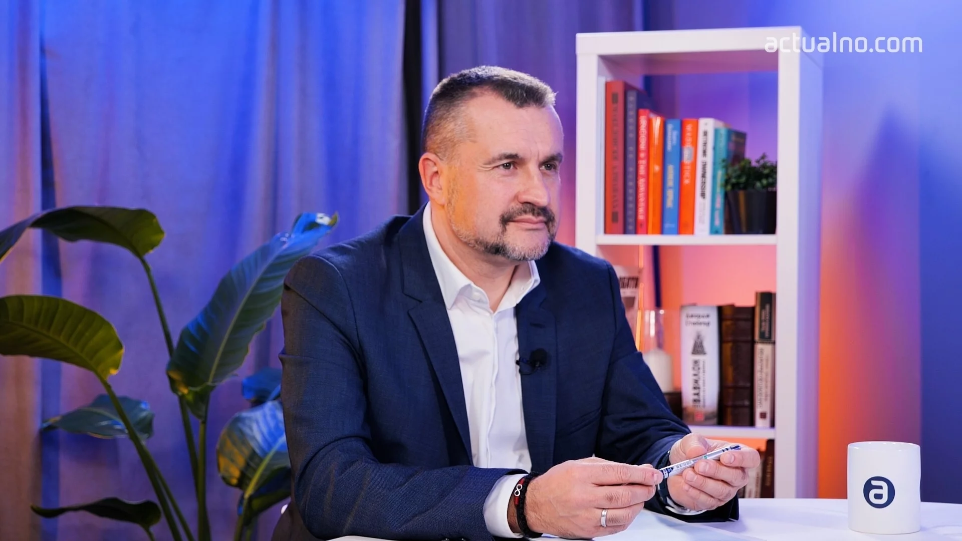 Калоян Методиев: Структурата на кабинета на Румен Радев е катастрофална