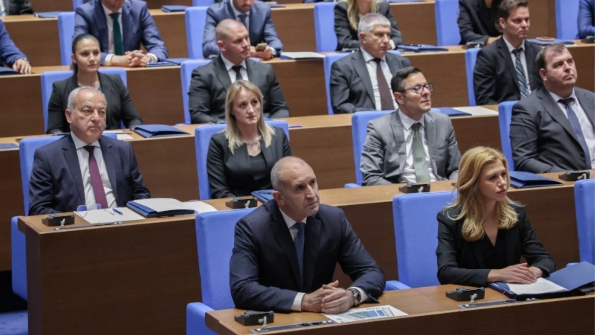 Ясни са имената на депутатите от ПБ, които не подкрепиха Радев за премиер