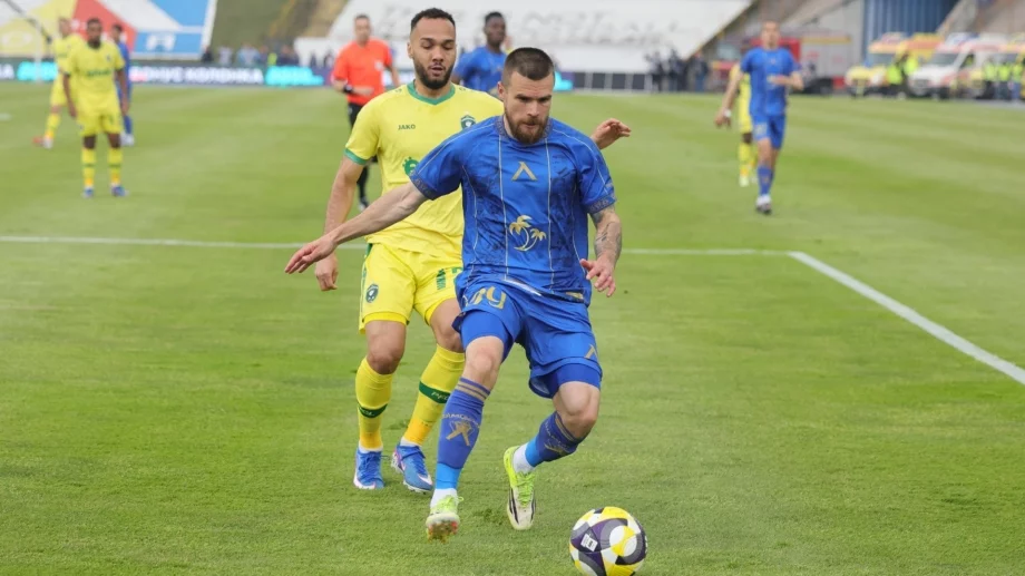 Първа лига НА ЖИВО: Левски - Лудогорец 0:0, голът се пече