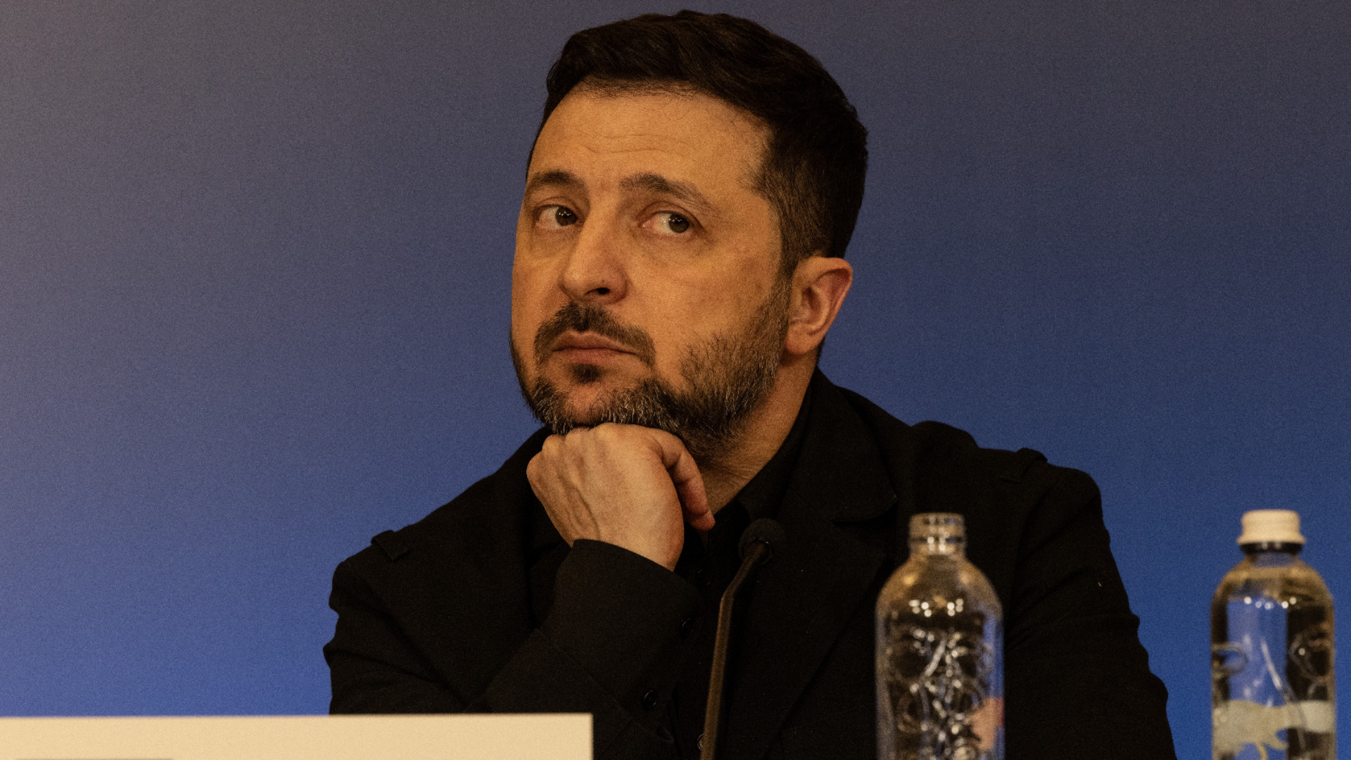 Зеленски взема кокаин, но не съм го виждала: Бившата му пиарка изнесе урок по пропаганда при Тъкър Карлсън (ВИДЕО)