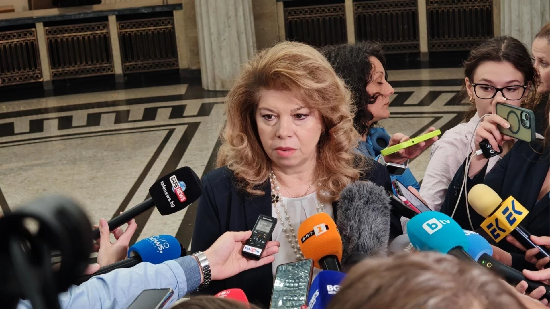 Илияна Йотова: В свят, който се задъхва от мимолетното, истинската наука се прави тихо и задълбочено