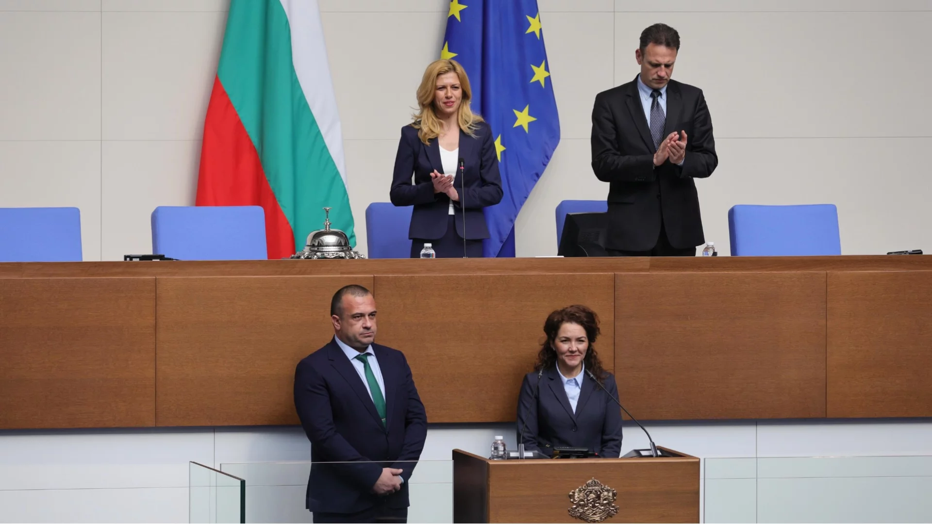 Двама нови депутати от "Прогресивна България" влязоха в парламента
