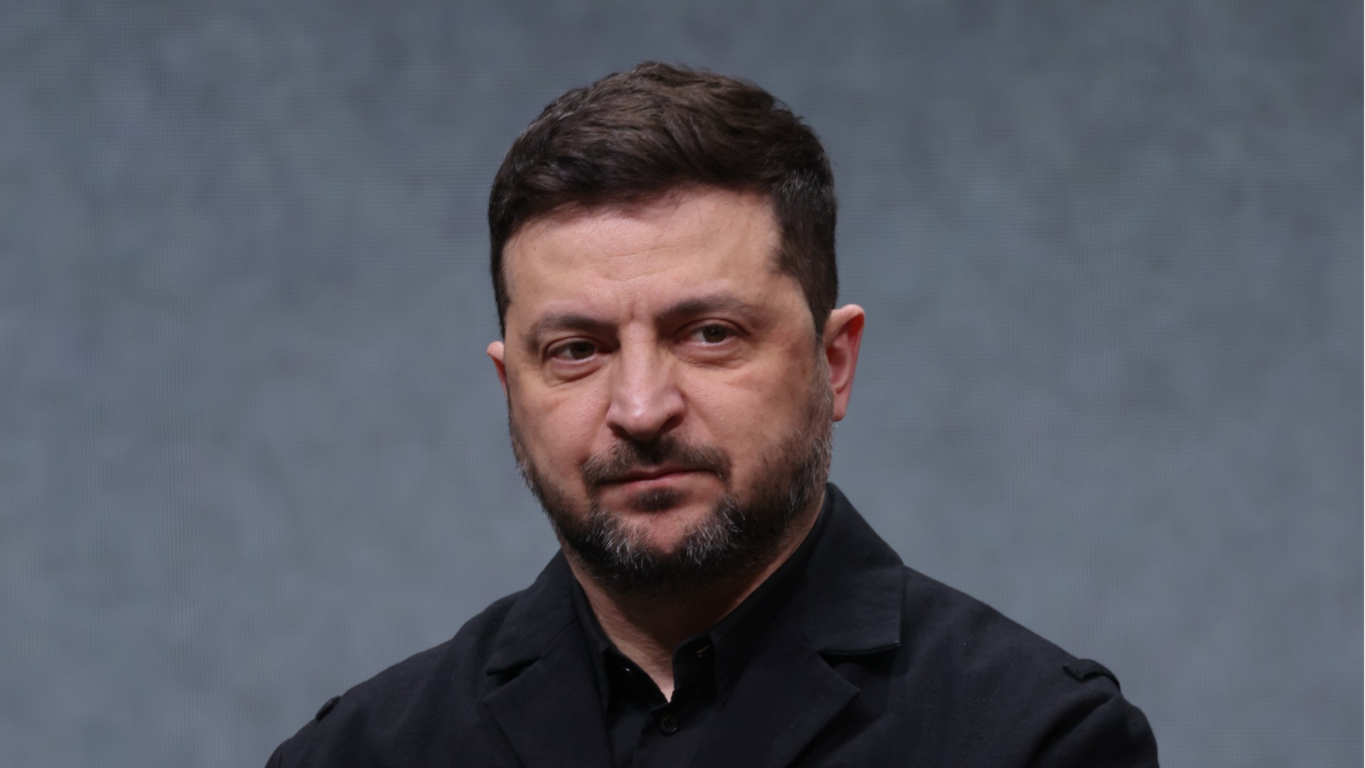 Броят на загиналите в Киев расте, Зеленски поиска 