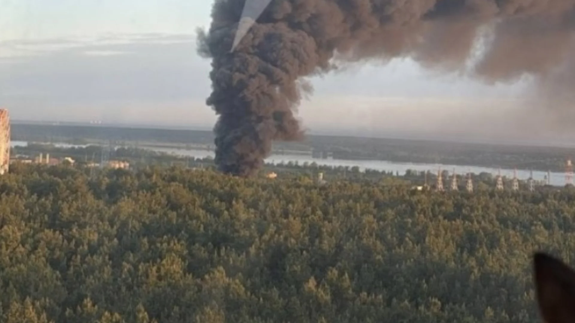 Украинските дронове пак донесоха беди във формата на пожари за Русия (ВИДЕО)