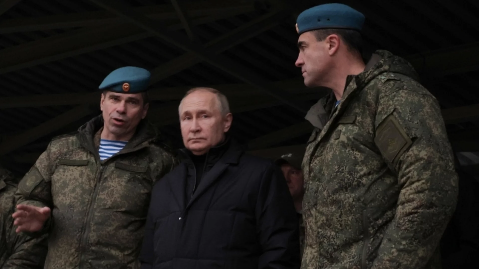 Русия харчи ударно за нови войници, бюджетният дефицит е чудовищен. Руски дронове удариха коли на ООН (ОБЗОР - ВИДЕО)