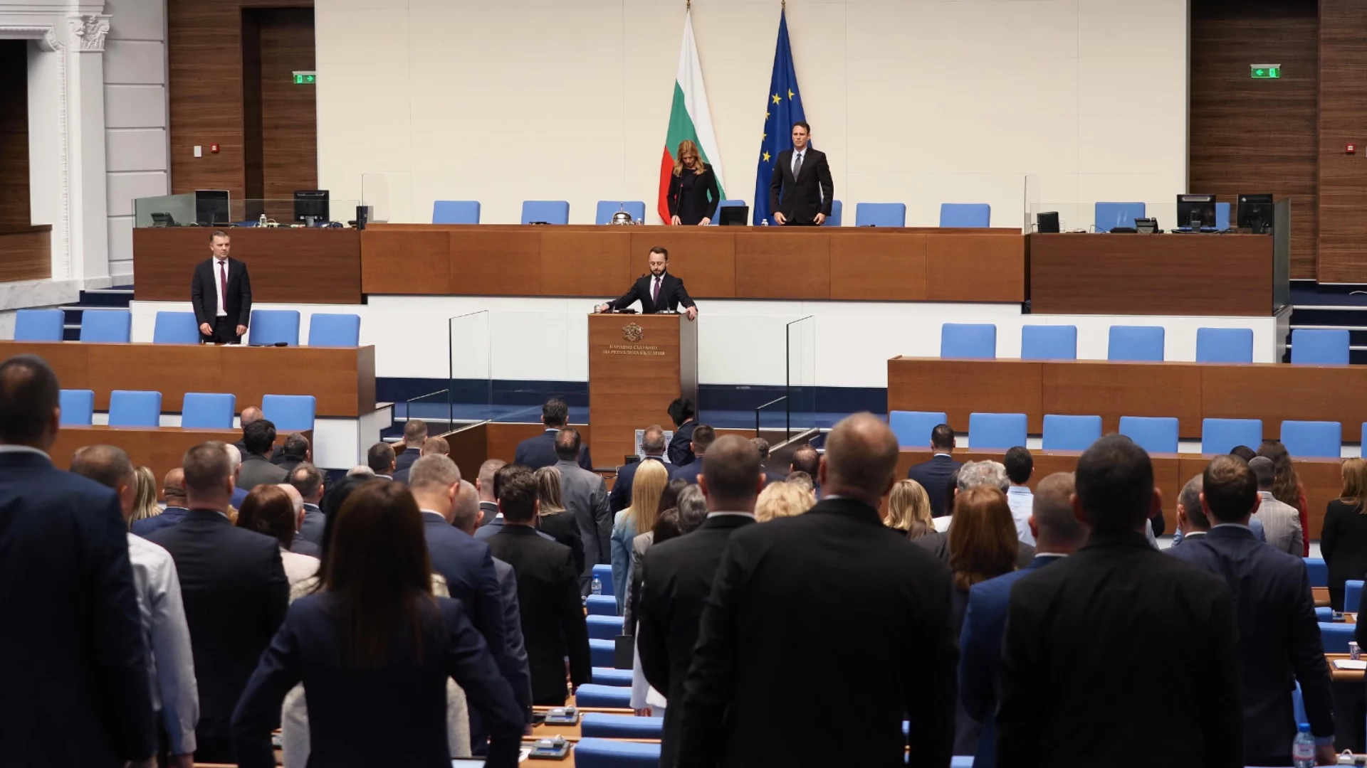 Бивш кадър на ДПС се закле като депутат на Радев
