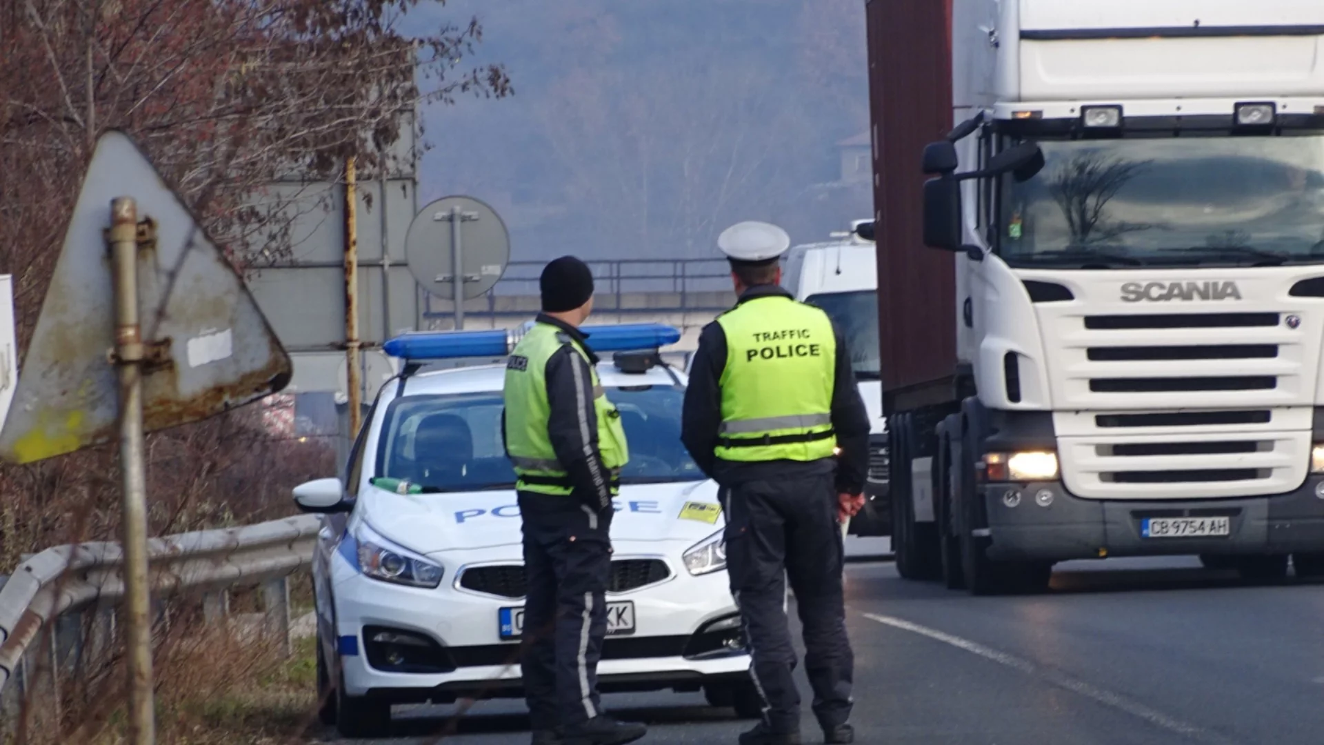 Полицията спря схема за изнасяне на камиони на "Еконт" в чужбина