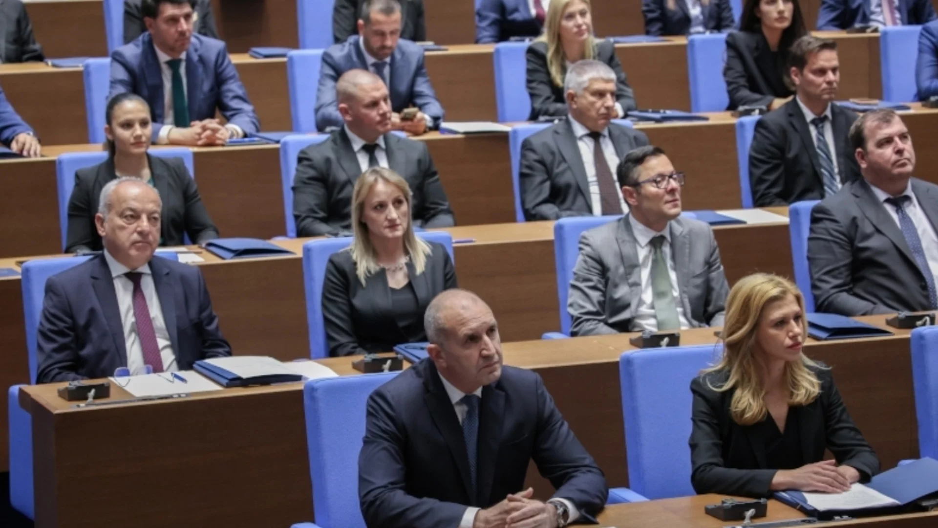 "Най-голямата глупост" на депутатите на Радев в законотворчеството: Божидар Божанов с пример