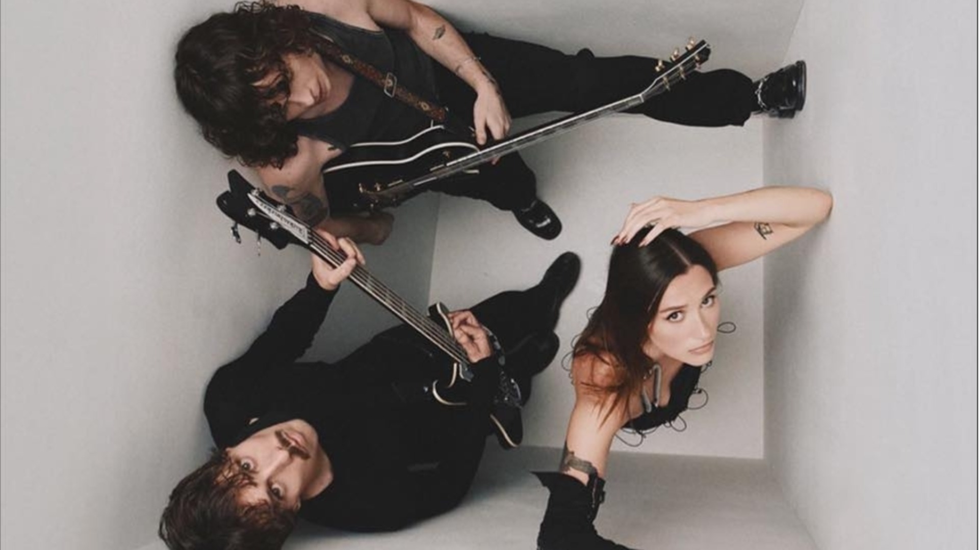 Рокаджиите YONAKA излизат преди Garbage в София