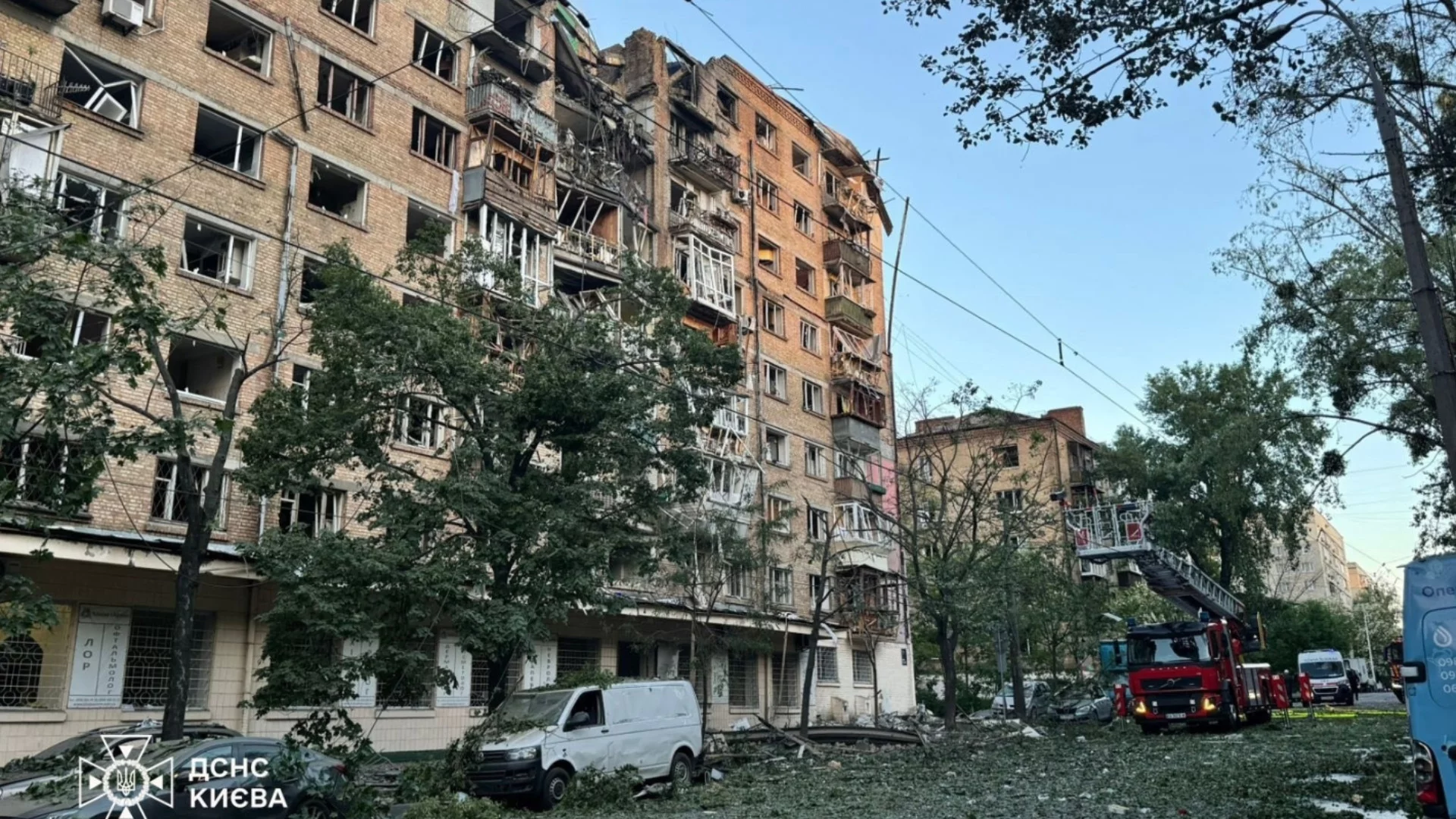 Украинските ВВС потвърдиха стрелбата с "Орешник" и общо 90 ракети по Киев и областта (ВИДЕО)