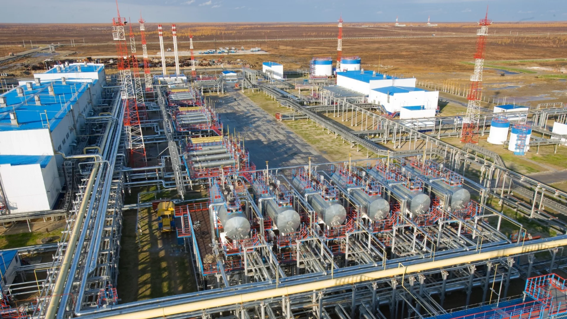 Казахстан се втурна да спасява "Газпром" да не плаща милиарди на Украйна