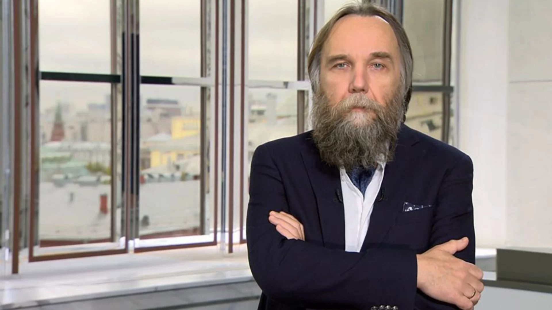 Идеологът на Путин: Може да даваме Интернет за добро поведение (ВИДЕО)