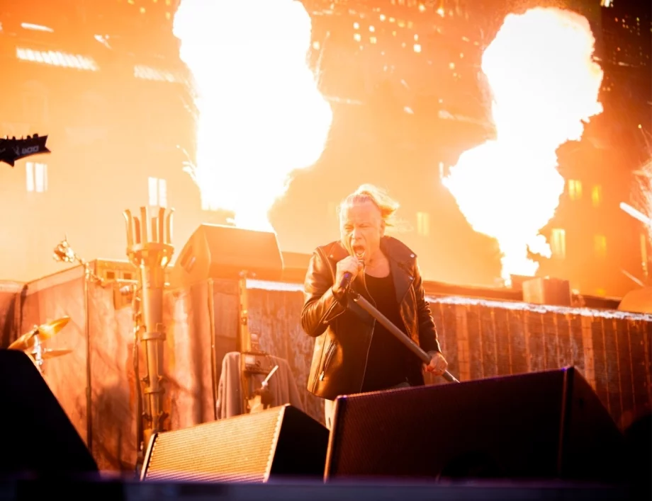 Енергия и еуфория превзеха публиката по време на концерта на легендите Iron Maiden (СНИМКИ) 