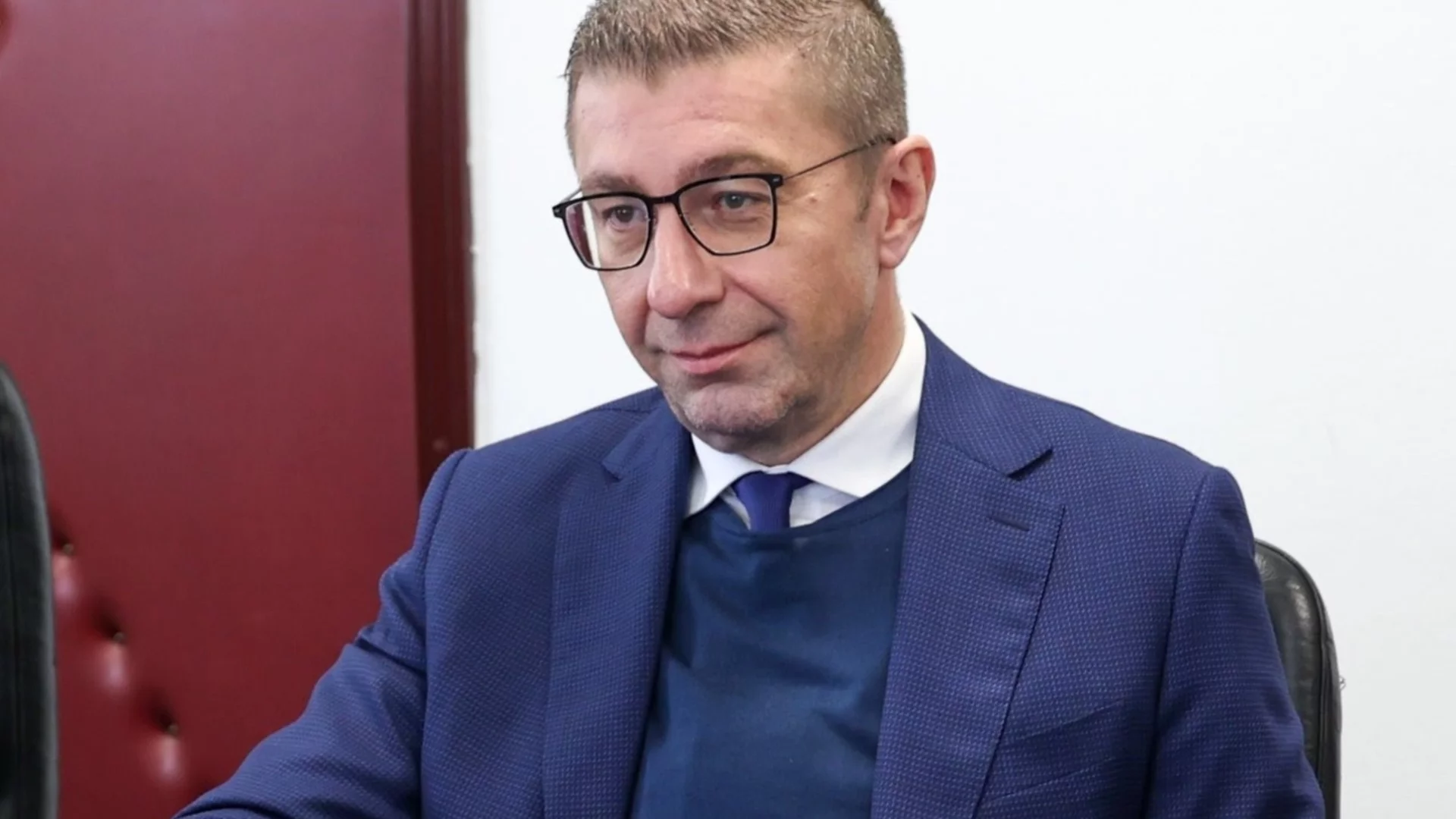 Референдум за българите? Правителството на Мицкоски не иска да губи времето на гражданите