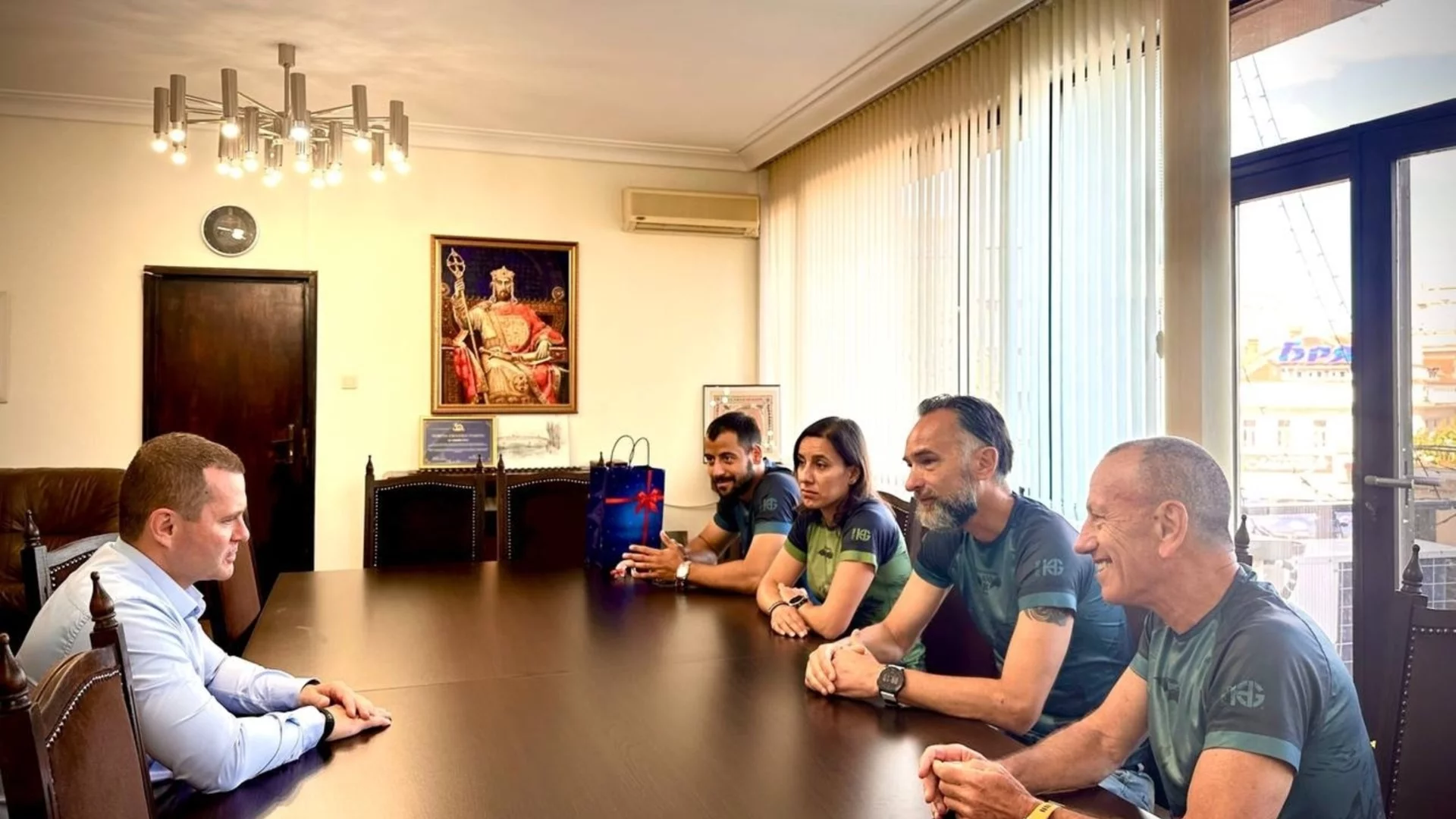 Пенчо Милков поздрави участници от Русе в ултра трейл маратона „Трансилвания 100 км“