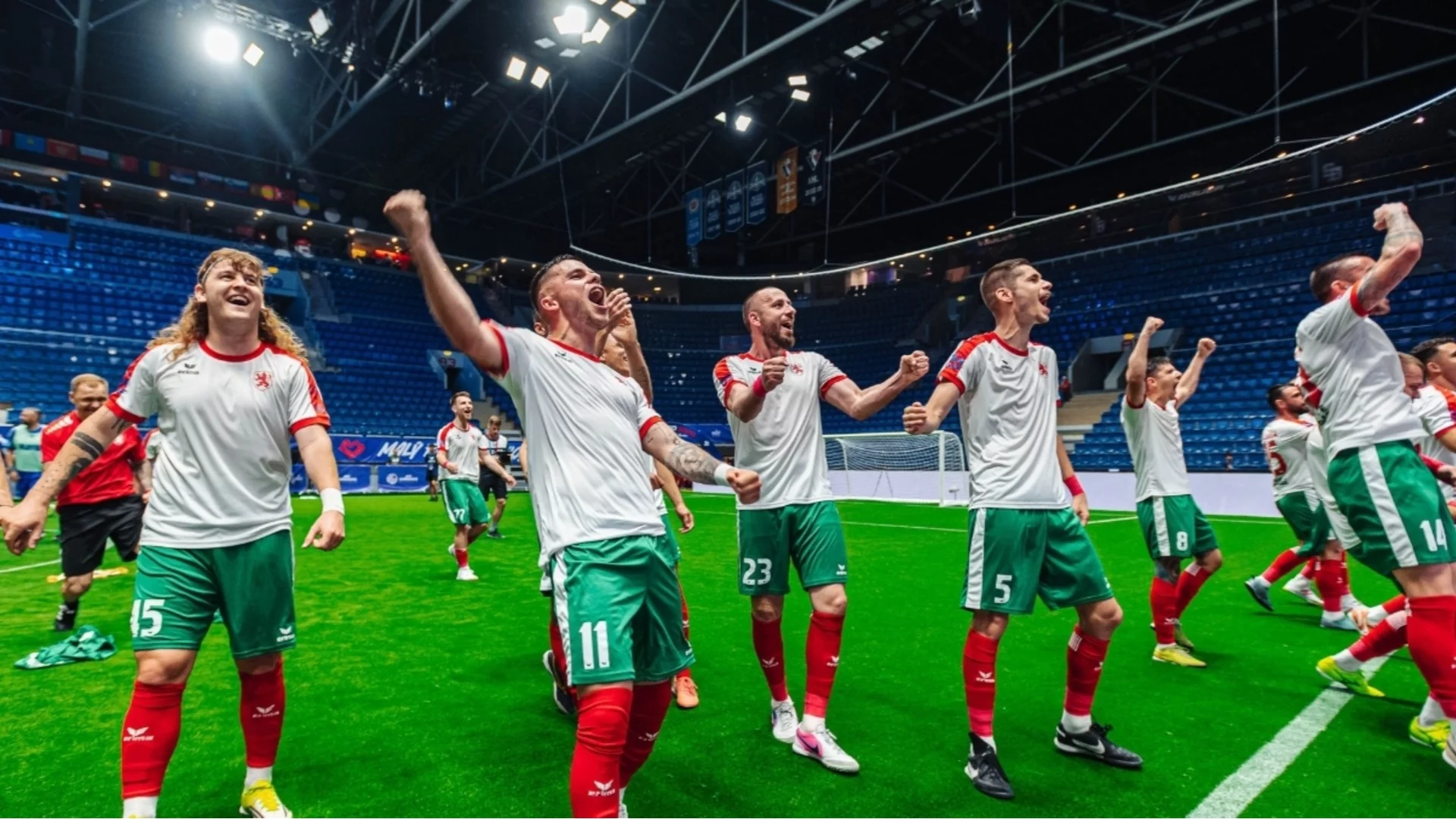 Респектиращо! България разби Франция и е на 1/4-финал на Европейското по минифутбол