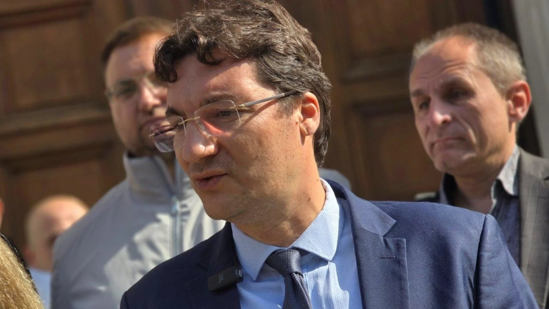 Идеята за съкращаване на майчинството: Зарков се надява да е плод на необмислена импровизация