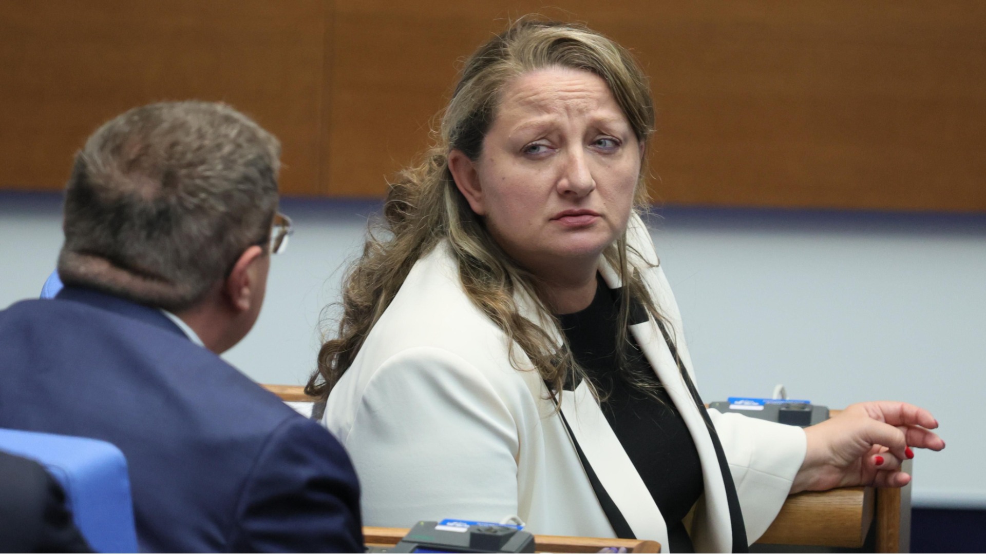 Удрят най-уязвимите: ГЕРБ за идеите на ПБ срещу ковид добавката, майчинството и разходите в културата