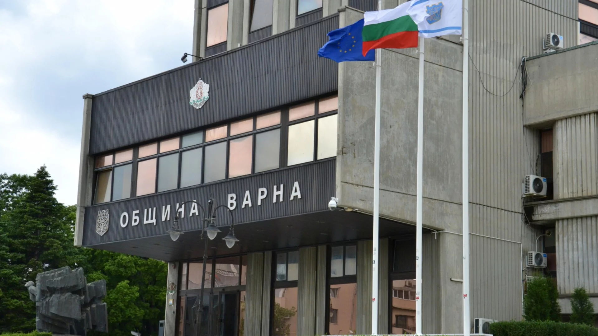 Протест с искане за оставката на кмета на Варна, организаторът с австрийски номер