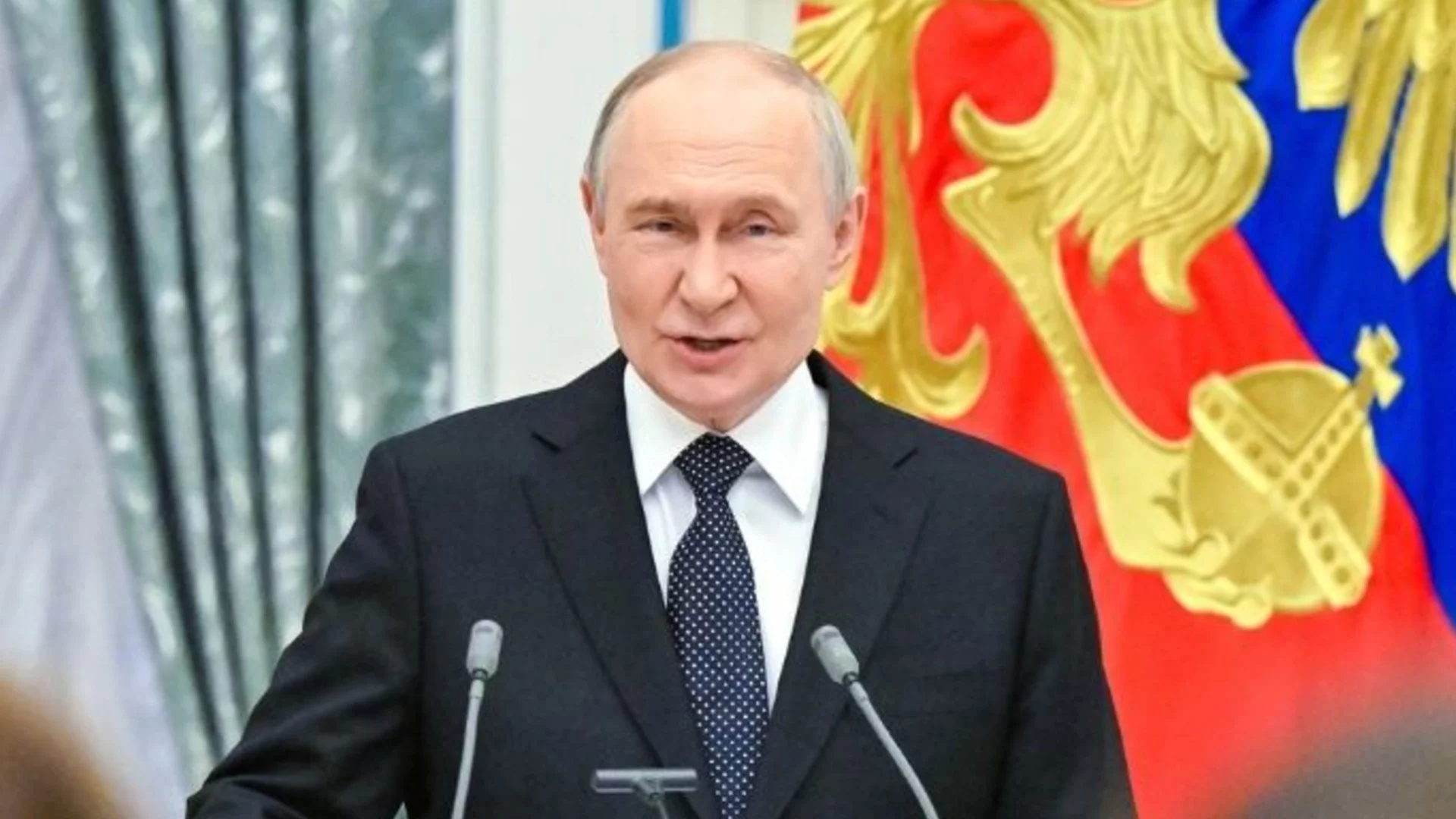 Стъпил върху клатеща се икономика, Путин се присмя на европейската (ВИДЕО)