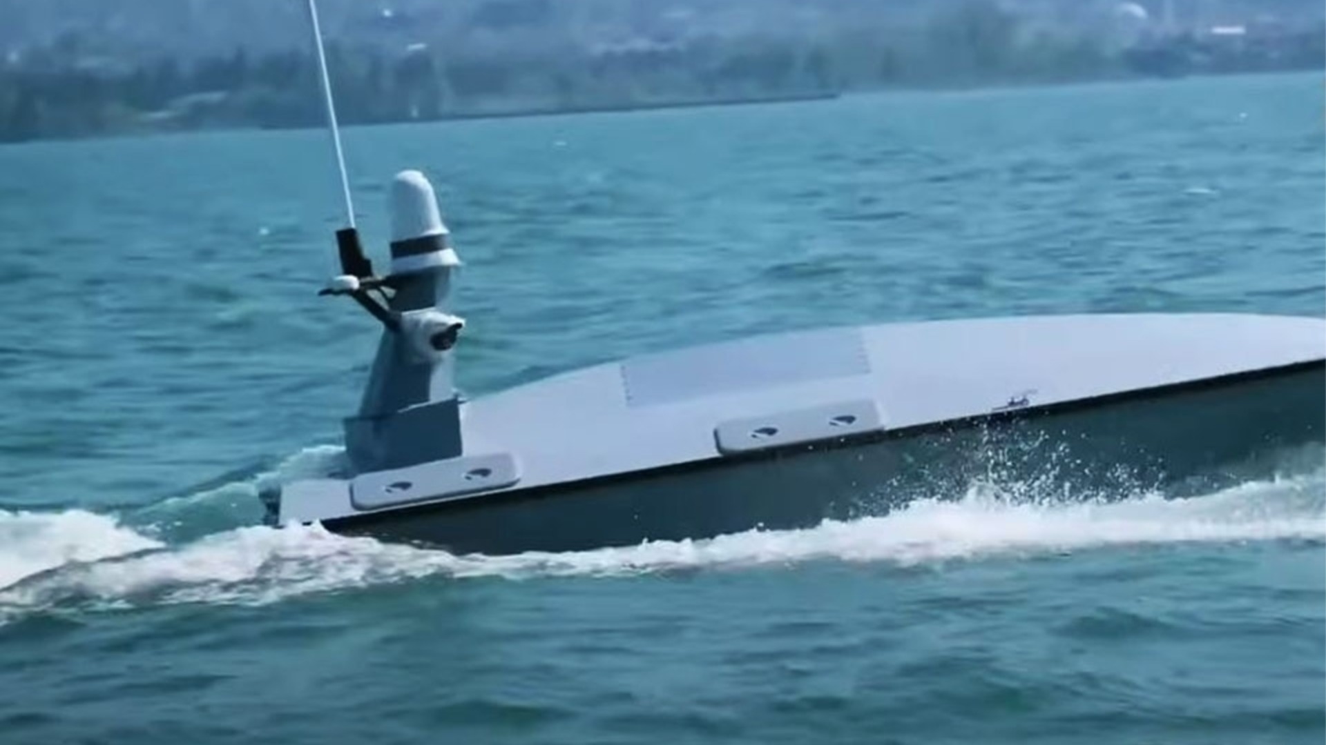 Морски дрон от войната в Украйна се взриви в Черно море, на 65 км от България (ВИДЕО)