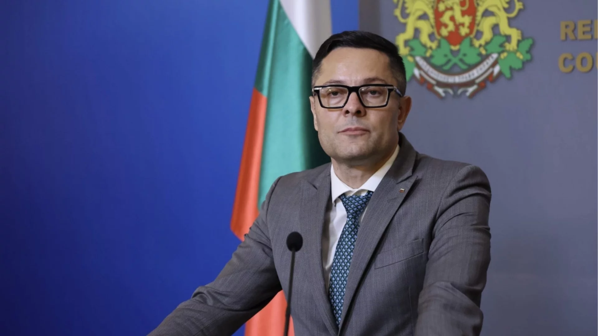 Вицепремиерът Пулев: Разкриваме шокиращи корупционни схеми в икономиката