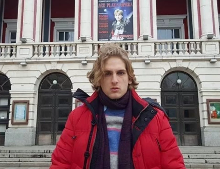 20 бързи въпроса към... Асен Вапцаров