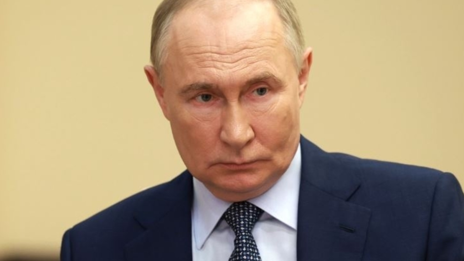 Кремъл: Путин ще реши по-късно дали да поздрави Пашинян за п