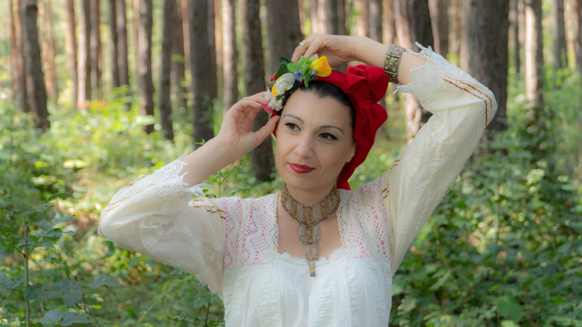 Соня Чакърова пред МУЗИКАУТОР: Народните традиции и песни са пъпната връв, която ни свързва с българския дух