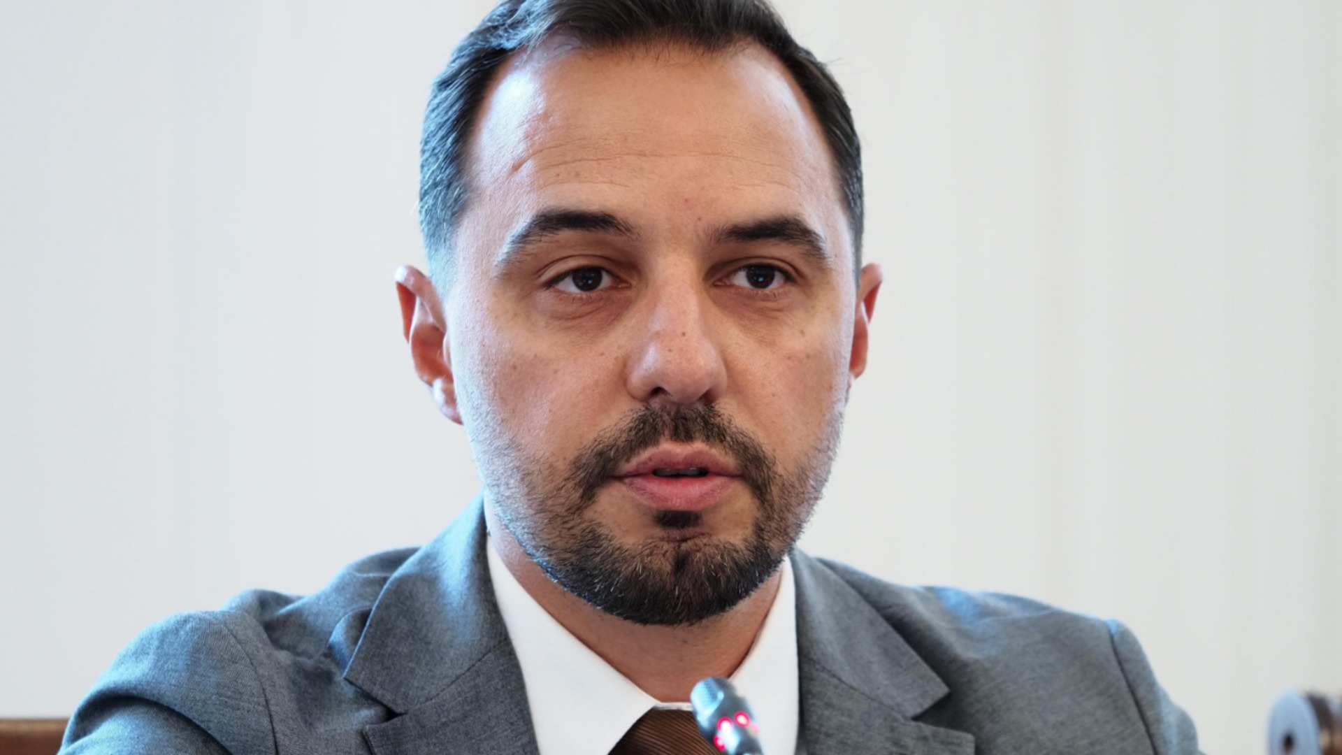 Вредят на военнопромишления комплекс: ПП за решението за оръ