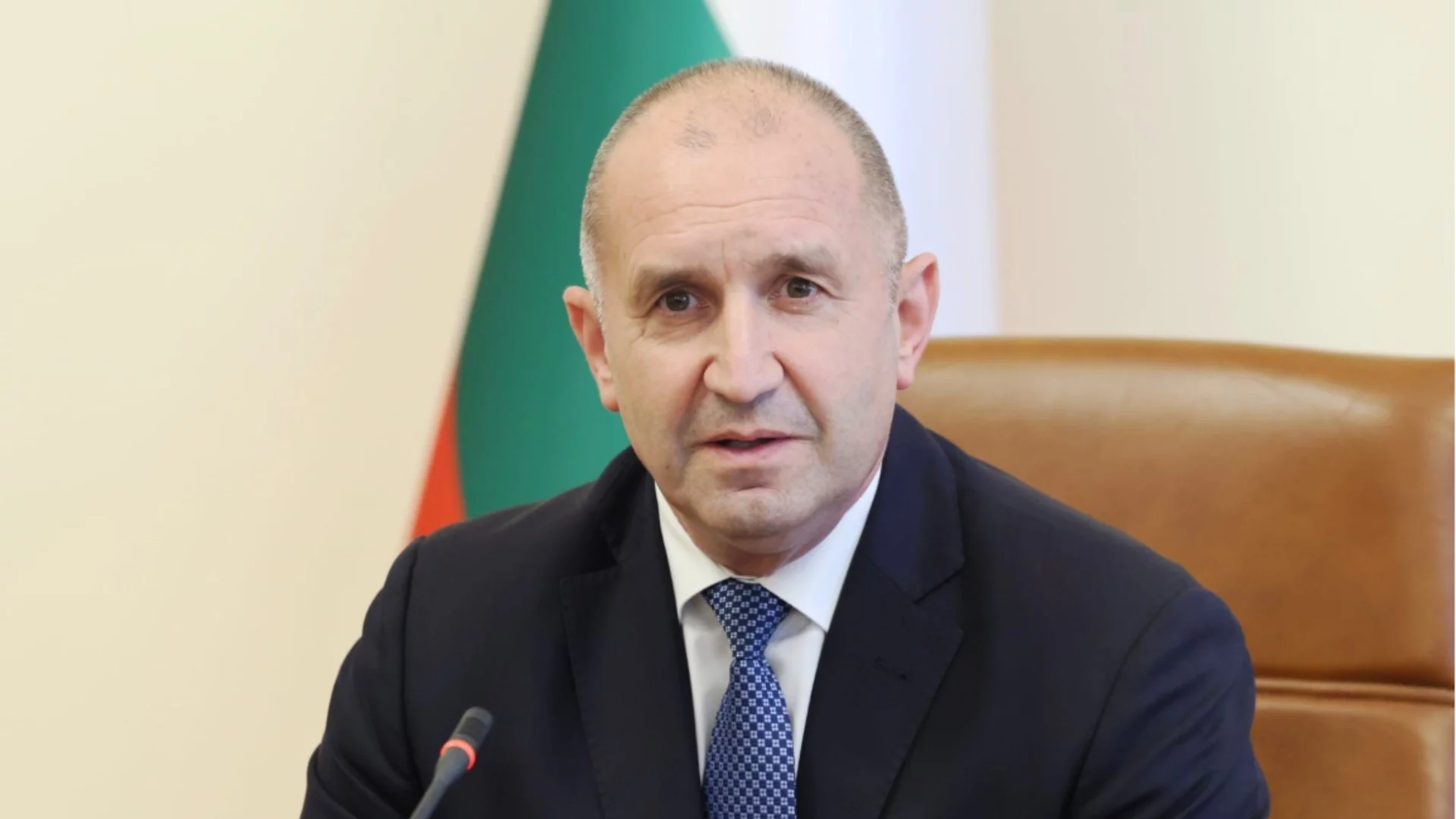 "Вече сме дали достатъчно": Радев обвърза спирането на оръжието за Украйна с европейското ни бъдеще