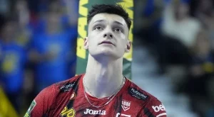 Докато се раздава за националния отбор: Изненадваща новина за бъдещето на Алекс Николов
