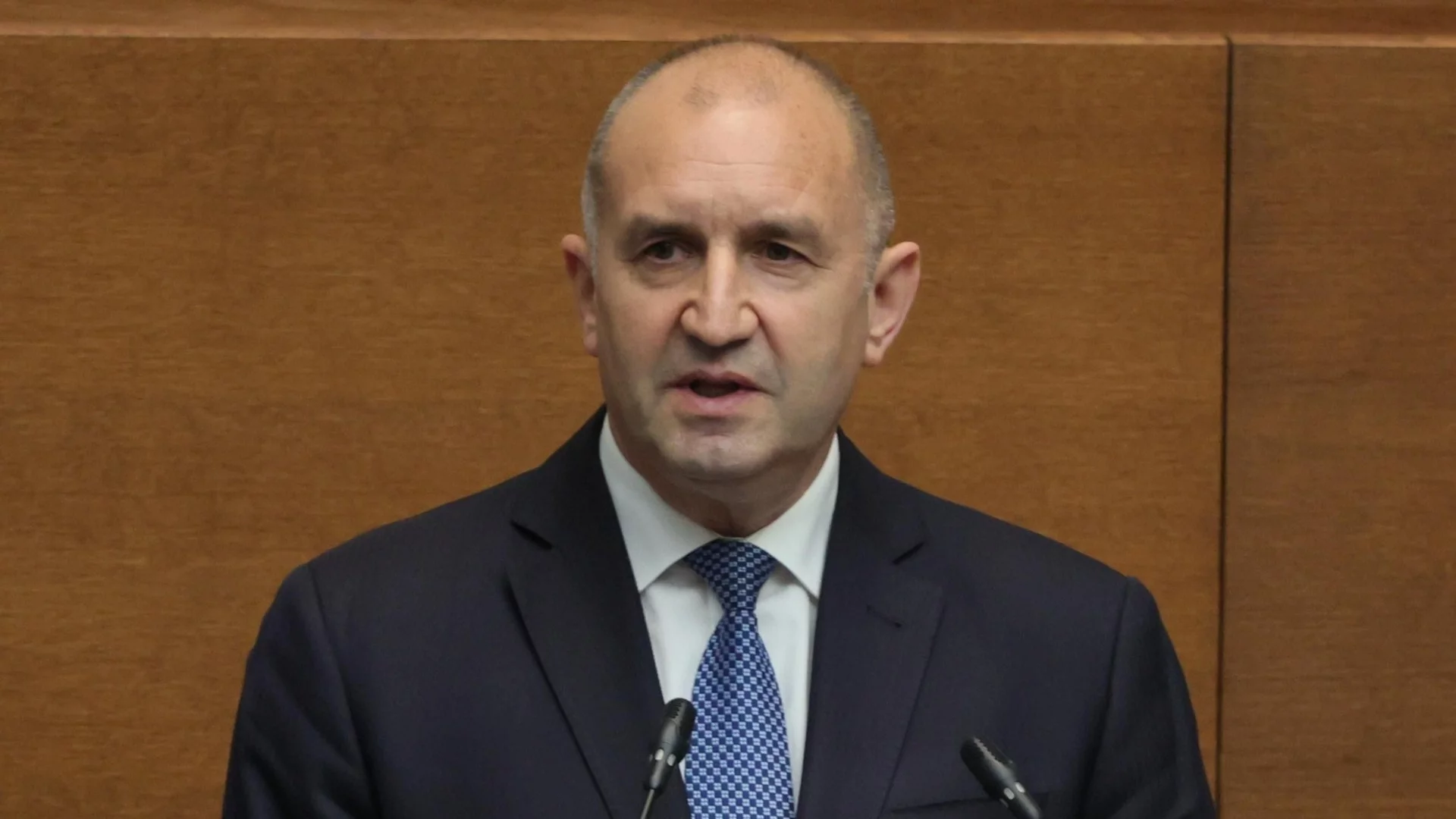 Водата към Гърция: Радев представи плана на правителството