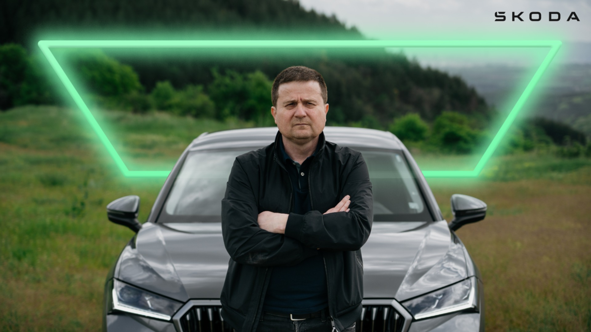 Как пътува Цветан Недялков: Китари, Škoda и вечерни светлини