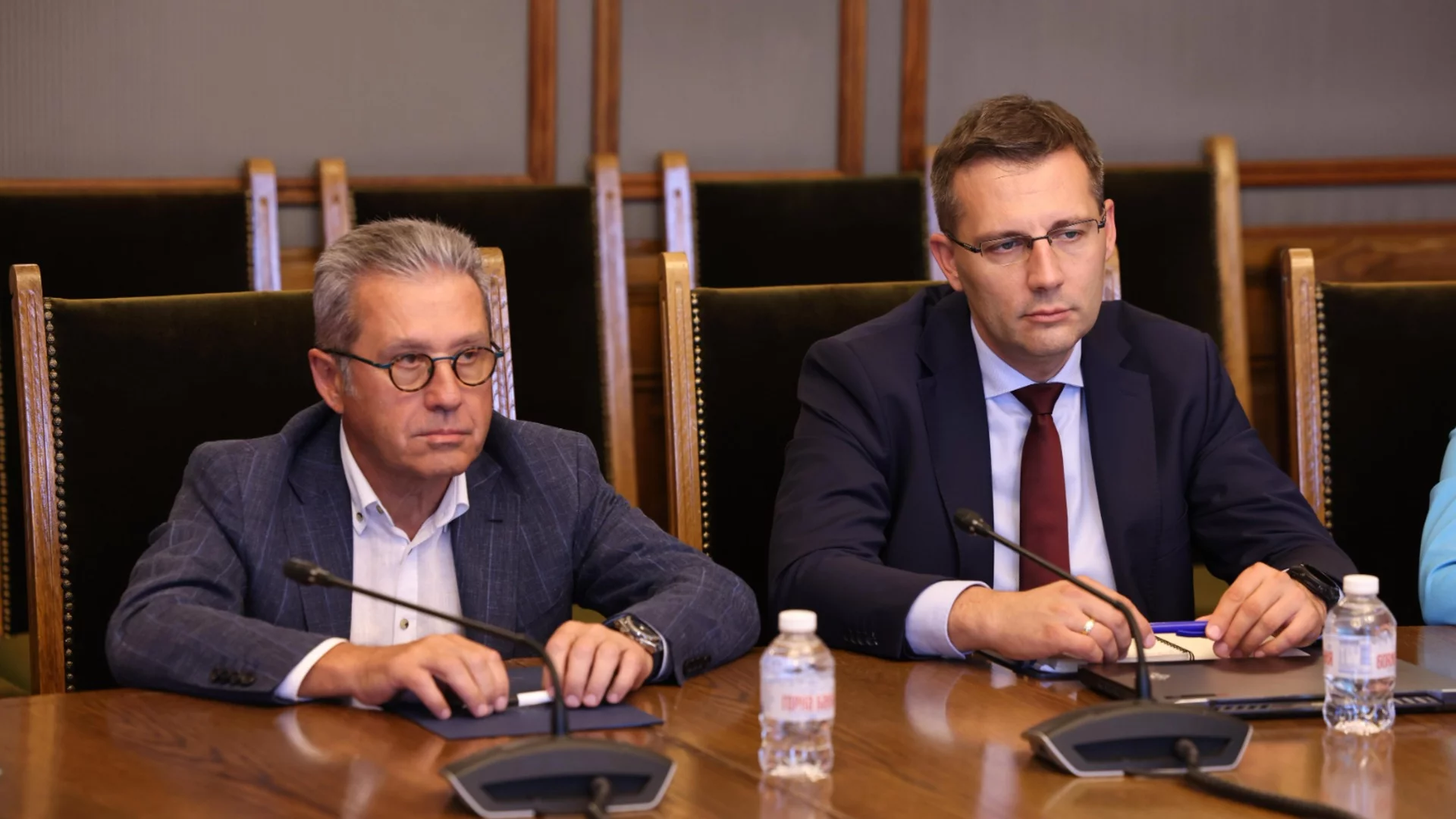 Трус в ДПС: Пеевски премахна емблематични имена от ръководството на партията (СНИМКИ)