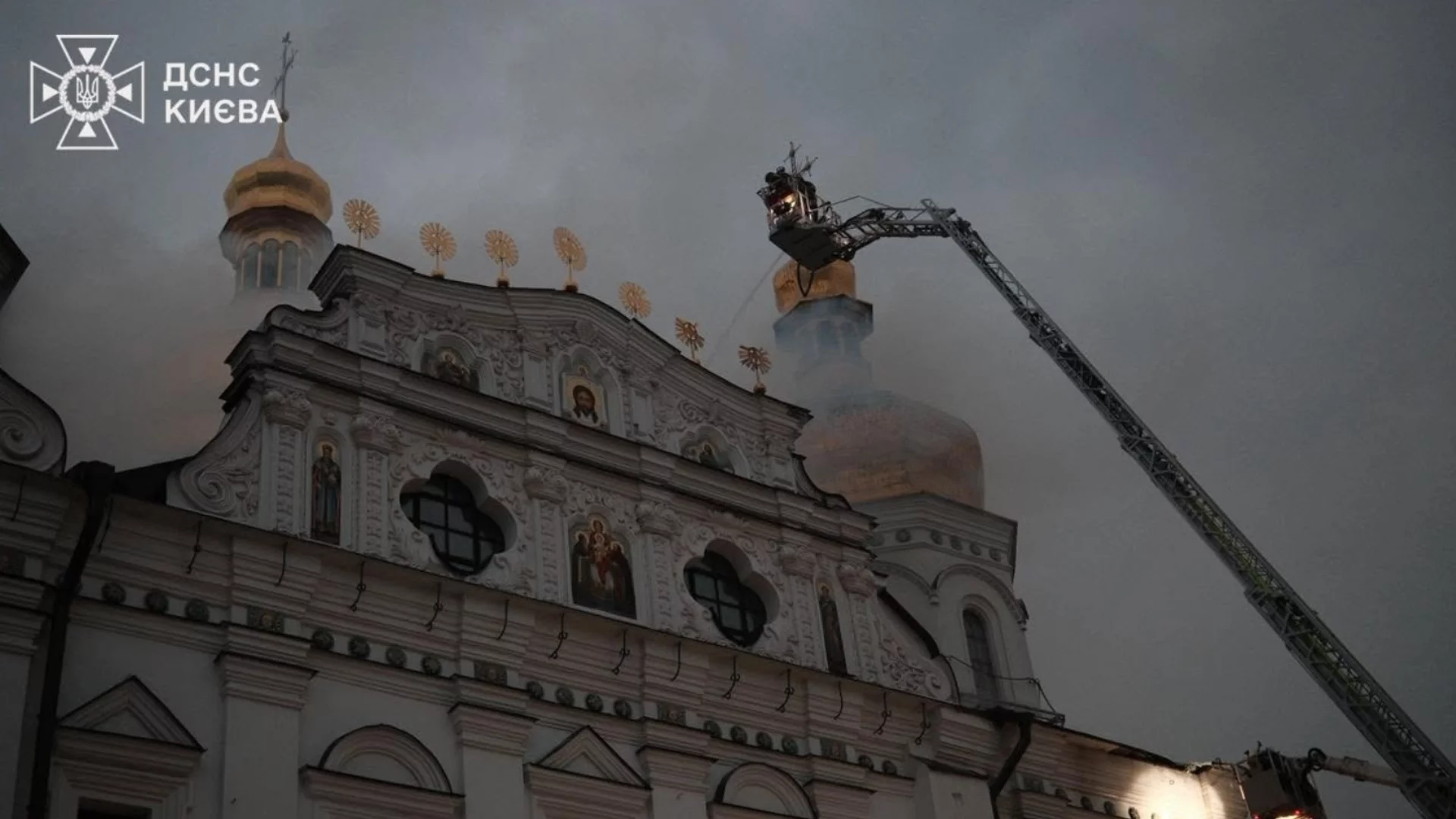 Неофициалният Z-канал на Кремъл призна за Лаврата в Киев. Стоп за Московската рафинерия и ТАНЕКО