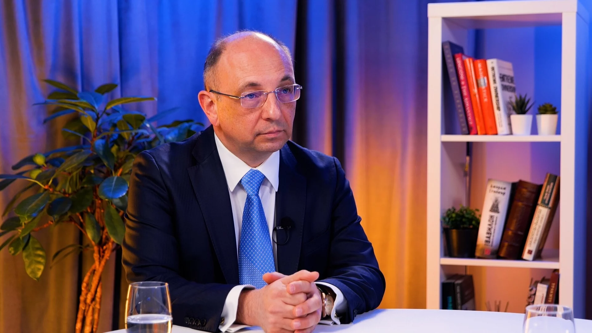 "Взима пораженчески дълг, вместо да прави реформи": Николай Василев с критика към правителството и бюджета