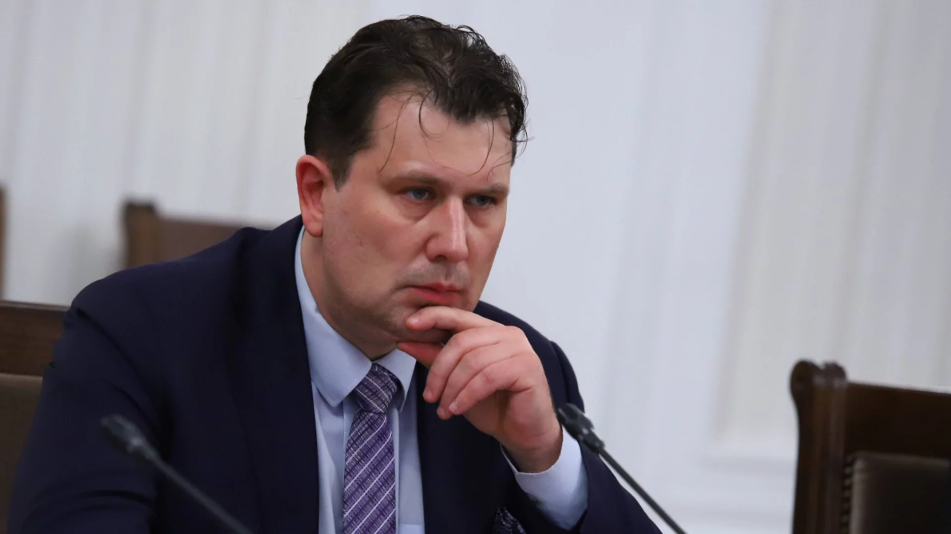 Посланик Радуков моли да не се блокират граничните пунктове с РСМ