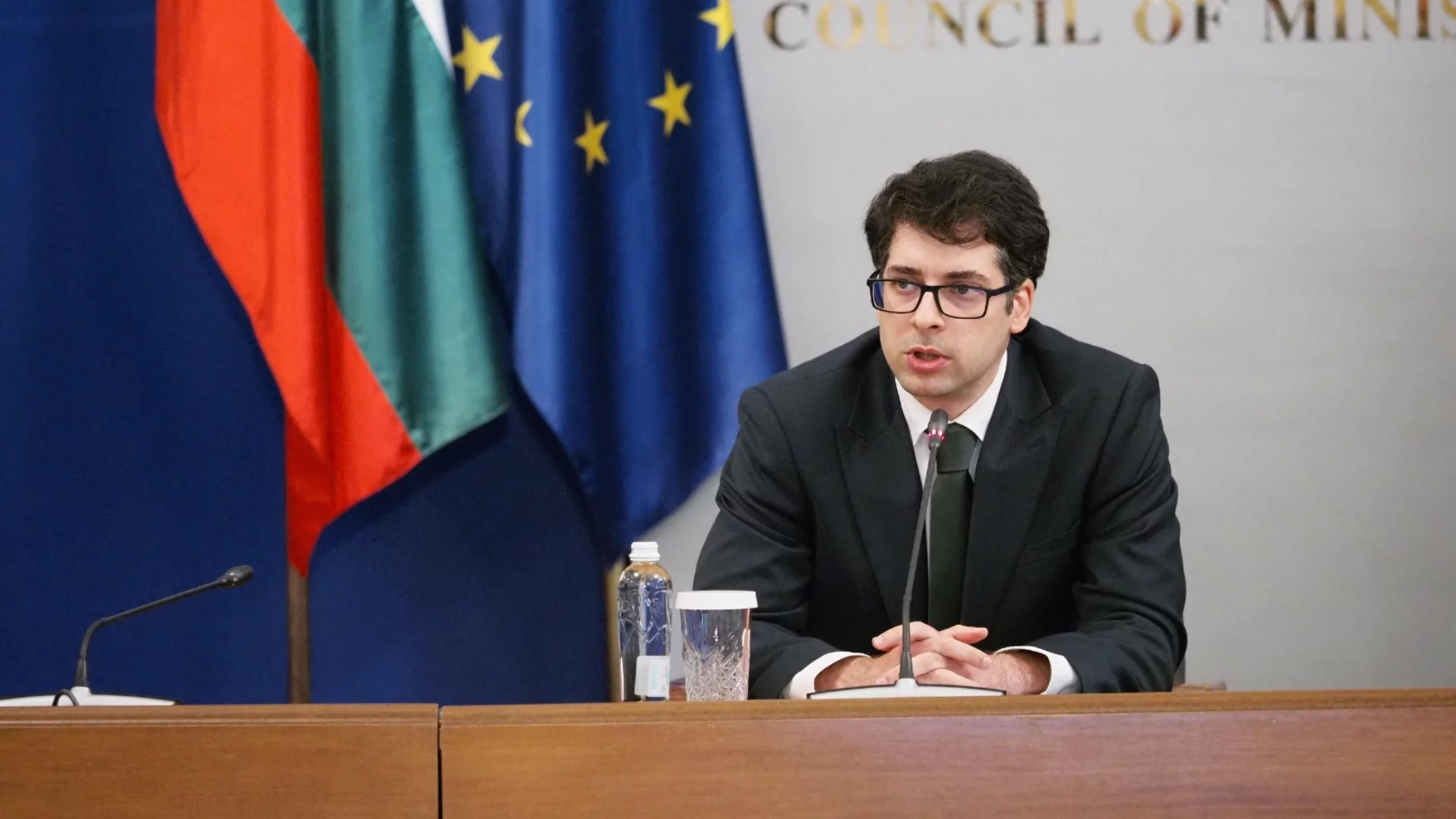 "Жизненоважна глътка въздух": ЕК одобри близо 1 млрд. евро за България по ПВУ