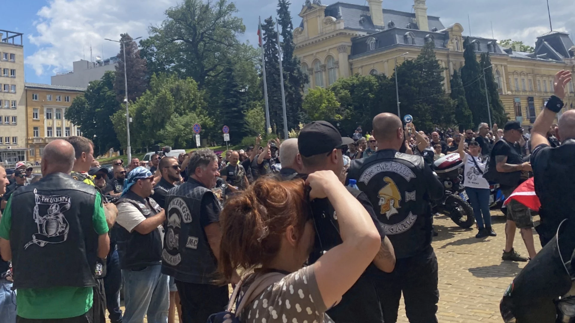 Протест: Мотористите блокираха ключов столичен булевард (ВИДЕО и СНИМКИ)