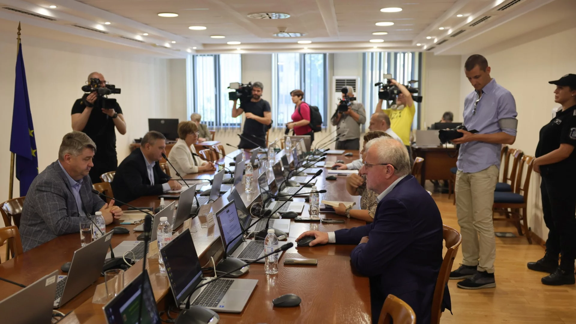ПП алармира, че в новия ВСС ще влязат кадри на ГЕРБ и ИТН: Ултиматум и условия от партията на Асен Василев
