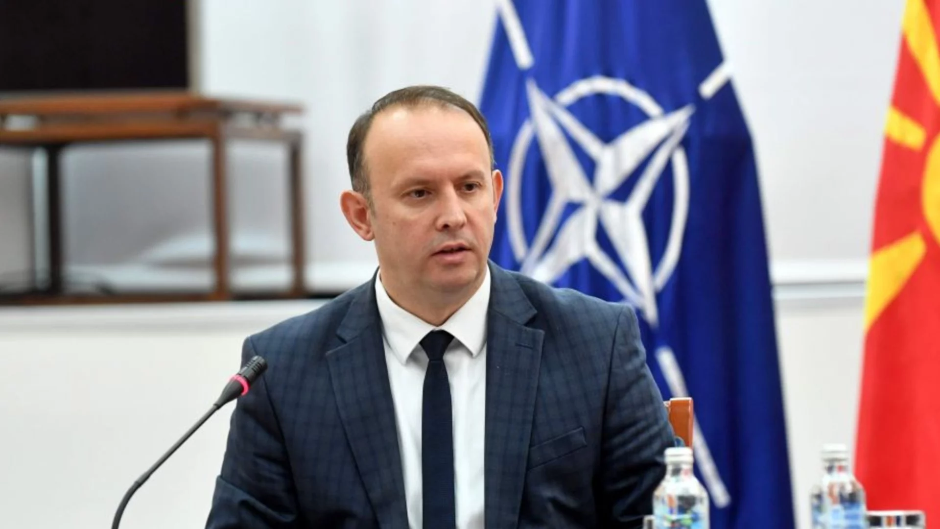 "Трябва да намерим начин да бъдем заедно в ЕС": Шефът на македонския парламент преди среща с Доцова
